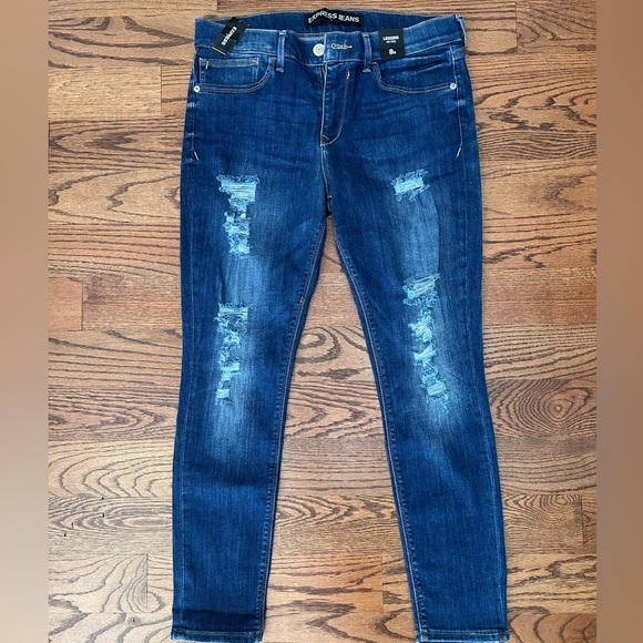 NWT Express Women’s Legging Mid Rise Distressed Front Legs - Picture 2 of 10